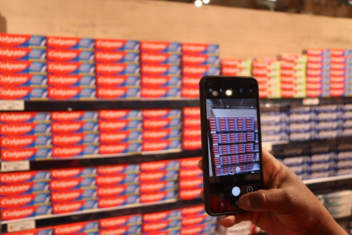 Retail shelf audit captured on a mobile device